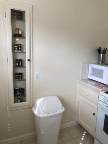 1 Bedroom House In Beverlywood/carthay Square Appartement